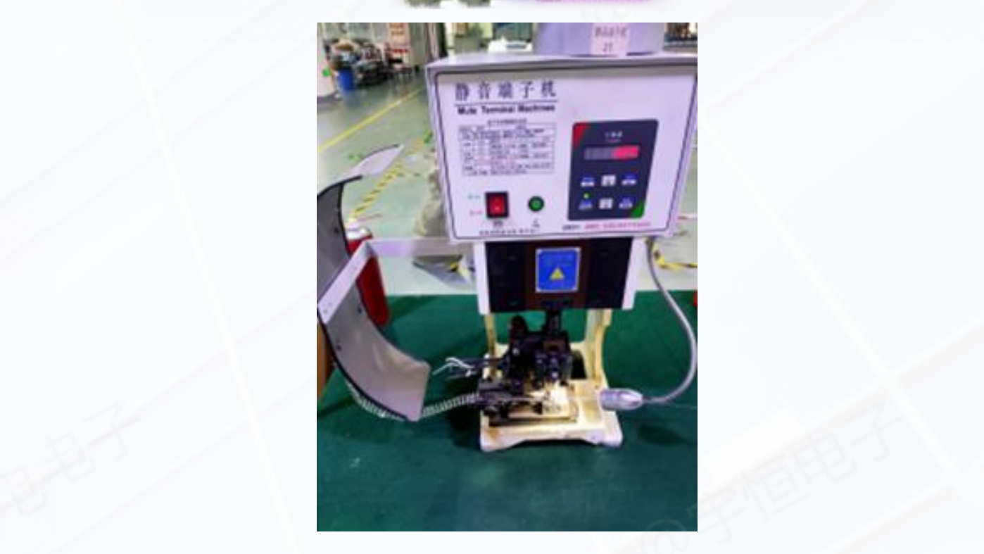 Semi-Automatic Crimping Machine